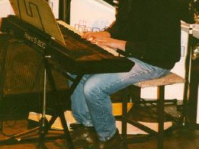 1999 04